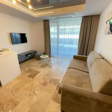 Astria Boutique 301 אולימפ
