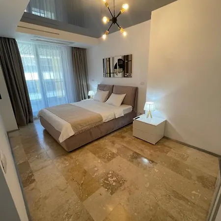 דירה Astria Boutique 301 *